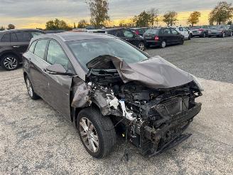 Hyundai I-30  picture 3