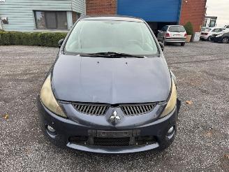 Mitsubishi Grandis  picture 2