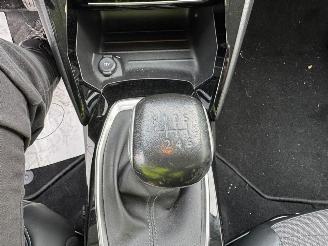 Peugeot 208  picture 27