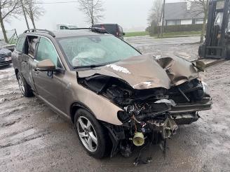 Volvo V-70  picture 3