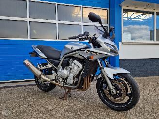 Yamaha  FAZER 1000 FZS picture 3