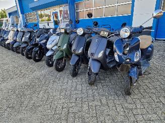Yamaha  NEW IN , SCOOTER + MOTOR picture 13