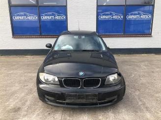 Coche siniestrado BMW 1-serie 1 serie (E81), Hatchback 3-drs, 2006 / 2012 116i 2.0 16V 2009/5