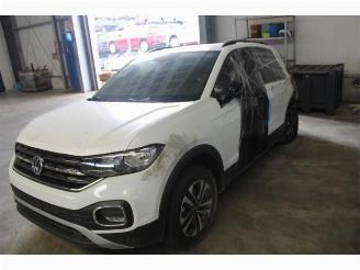 Vrakbiler auto Volkswagen T-Cross T-Cross, SUV, 2018 1.0 TSI 115 12V 2020/7