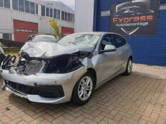 Vrakbiler auto BMW 1-serie 1 serie (F40), Hatchback, 2019 116d 1.5 12V TwinPower 2019/12
