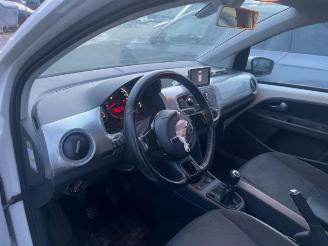 Volkswagen Up! Up! (121), Hatchback, 2011 1.0 12V 60 picture 7