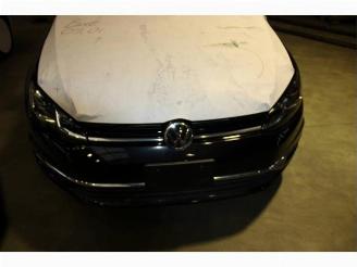 Volkswagen Golf  picture 3