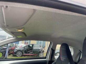 Peugeot 108 108, Hatchback, 2014 1.0 12V picture 10