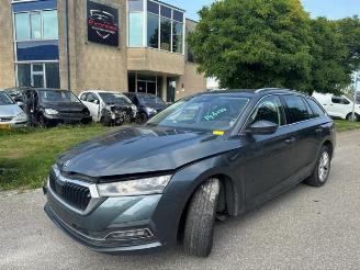 Uttjänta bilar auto Skoda Octavia Octavia Combi (NXAC), Combi 5-drs, 2019 1.0 TSI 12V 2021/3