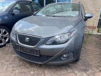 Coche siniestrado Seat Ibiza Ibiza ST (6J8), Combi, 2010 / 2016 1.2 TDI Ecomotive 2012/1