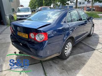 Volkswagen Jetta Jetta III (1K2), Sedan, 2005 / 2010 1.6 FSI 16V picture 5