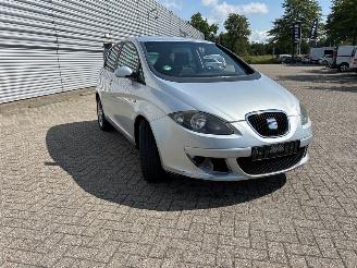 krockskadad bil auto Seat Altea 1.6 MPV  Benzine 1.598cc 75kW (102pk) FWD 2007/3