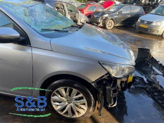 Peugeot 308 308 SW (L4/L9/LC/LJ/LR), Combi 5-drs, 2014 / 2021 1.6 BlueHDi 120 picture 9