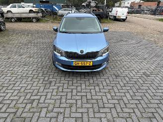 Damaged car Skoda Fabia Fabia II Combi Combi 5-drs 2015/6