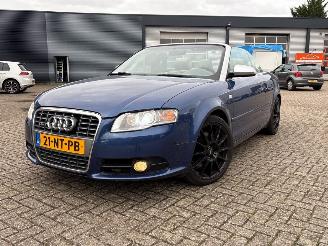 Coche accidentado Audi A4 2.4 V6 30V Cabrio  Benzine 2.393cc 125kW FWD 2002-04/2005-12 (8H7) BDV 2002/7