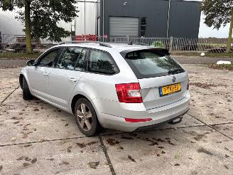 Skoda Octavia 1.6 TDI Greenline 16V Combi/o 4Dr Diesel 1.598cc 81kW (110pk) FWD 2013-05/2020-07  CRKB picture 4