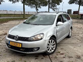 damaged passenger cars Volkswagen Golf WVWZZZ1KZBM716985 2011/8