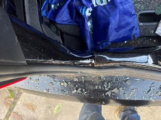 Volkswagen Up! 1.0 12V 60 Hatchback  Benzine 999cc 44kW (60pk) FWD 2011-08/2020-08  CHYA picture 14