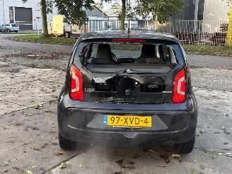 Volkswagen Up! 1.0 12V 60 Hatchback  Benzine 999cc 44kW (60pk) FWD 2011-08/2020-08  CHYA picture 5