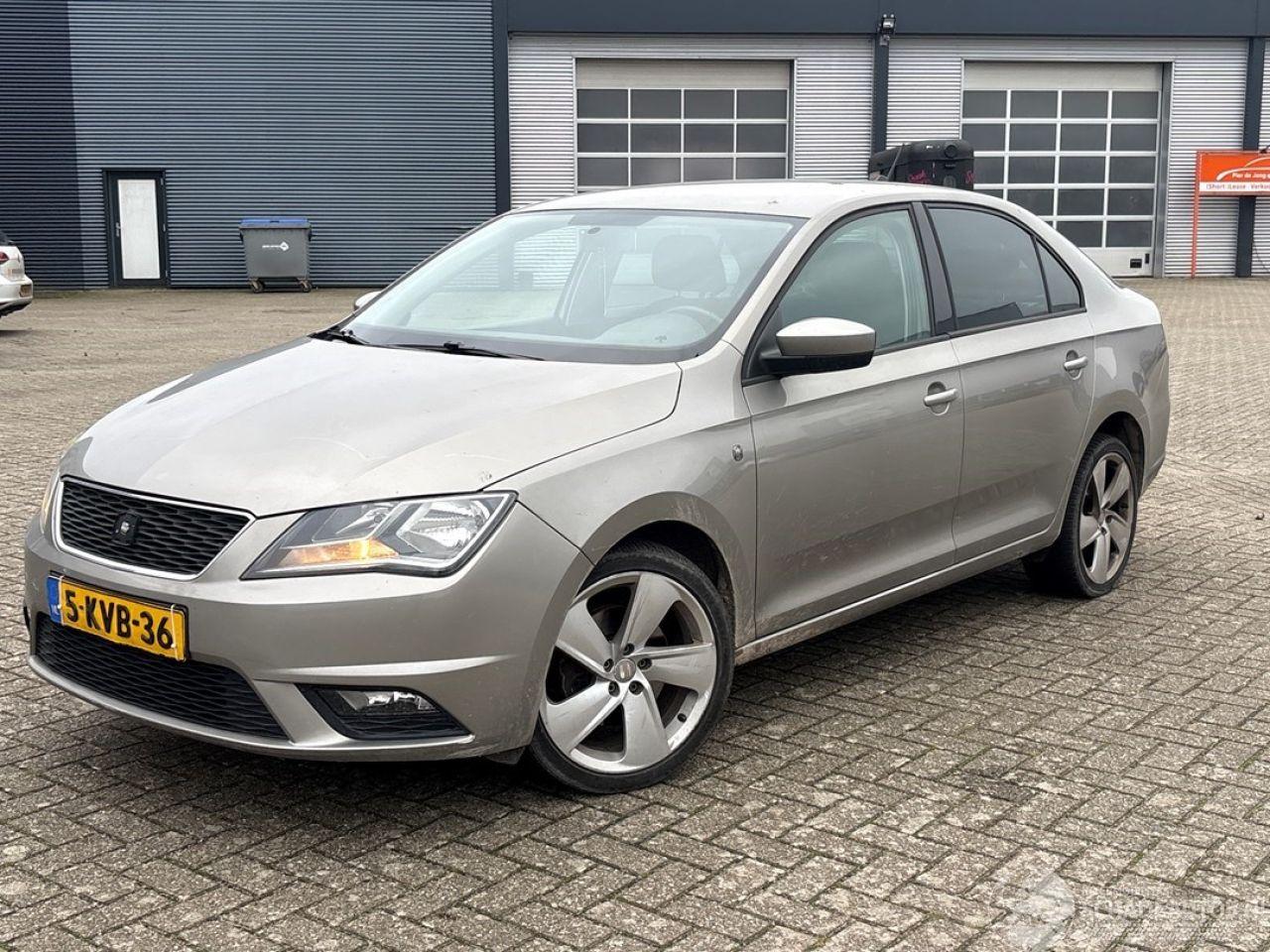 Seat Toledo 1.2 TSI Liftback  Benzine 1.197cc 77kW (105pk) FWD 2012-07/2015-06  CBZB