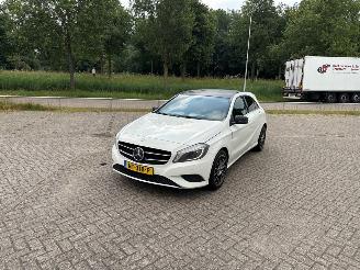 Coche accidentado Mercedes A-klasse 1.5 A-180 CDI, A-180d 16V Hatchback  Diesel 1.461cc 80kW (109pk) FWD 2012-06/2018-05 (176.012; 176.212) OM607951; K9K 2012/8