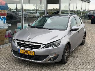 škoda osobní automobily Peugeot 308 1.6 THP Premiere 2013/11