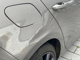 Volkswagen Golf 1.0 TSI Connected Series picture 8