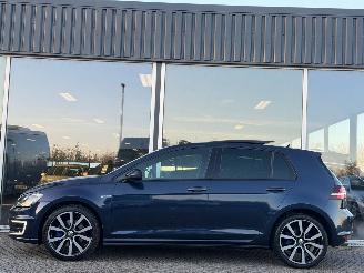 Volkswagen Golf 1.4 TSI GTE PANO picture 15