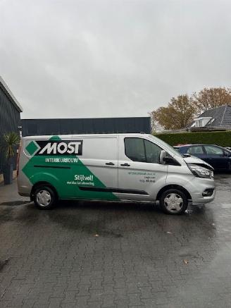 Ford Transit Custom 300 2.0 TDCI L2 H1 picture 2