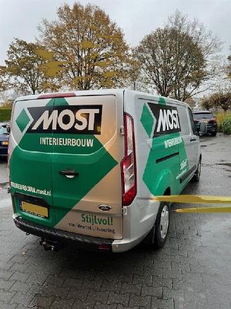 Ford Transit Custom 300 2.0 TDCI L2 H1 picture 10