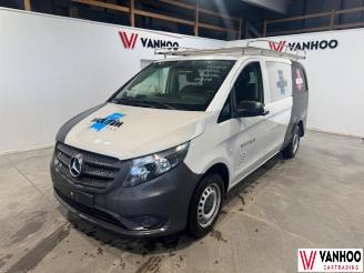 damaged passenger cars Mercedes Vito  2024/2