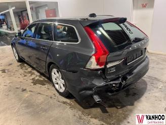 Volvo V-90  picture 3