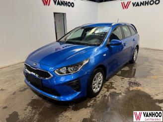 Vaurioauto  passenger cars Kia Ceed  2019/5