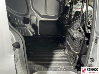 Renault Express  picture 13