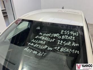 Peugeot 208  picture 22