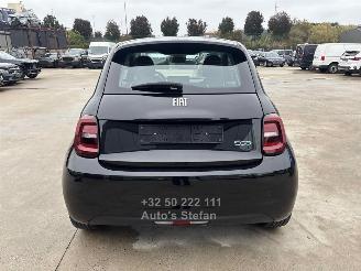Fiat 500 E BEV picture 5