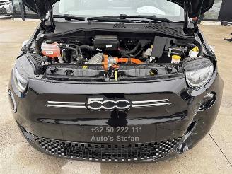 Fiat 500 E BEV picture 23