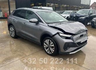 krockskadad bil auto Audi Q4 45 E-TRON 2024/5