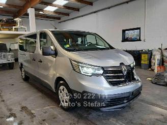 Vaurioauto  passenger cars Renault Trafic ZEN 2024/3