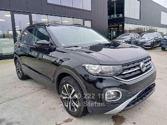 krockskadad bil auto Volkswagen T-Cross UNITED 2020/3