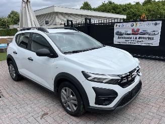 krockskadad bil auto Dacia Sandero TCe 100 ECO-G Stepway KLIMA 2023/4