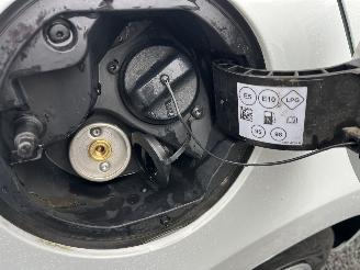 Renault Clio BENZINE + LPG KLIMA picture 19