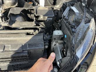 Peugeot 308 BENZINE - AUTOMATIC picture 11