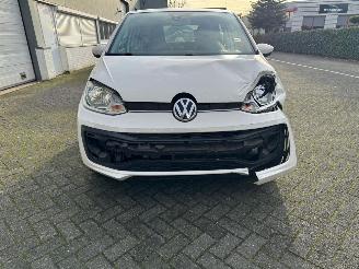 skadebil auto Volkswagen Up! 1.0 BMT move Up! 2017/5