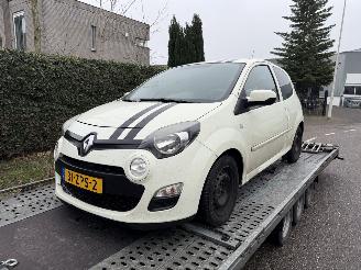 skadebil auto Renault Twingo 1.2 16V Collection 2013/2
