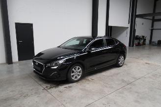 Voiture accidenté Hyundai I-30 FEEL 2019/4