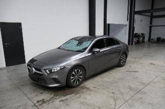 skadebil auto Mercedes A-klasse BERLINE 2021/4