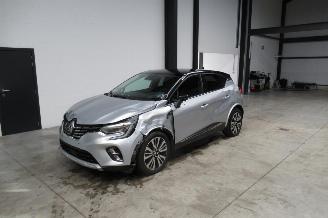 Schadeauto Renault Captur INITIALE 2022/3