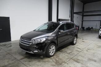 Coche accidentado Ford Kuga BUSINESS 2019/11