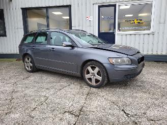 Uttjänta bilar auto Volvo V-50  2004/7
